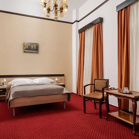 Hotel Central Calimanesti Exterior photo