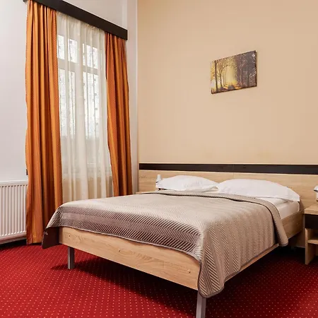 Hotel Central Calimanesti Exterior photo